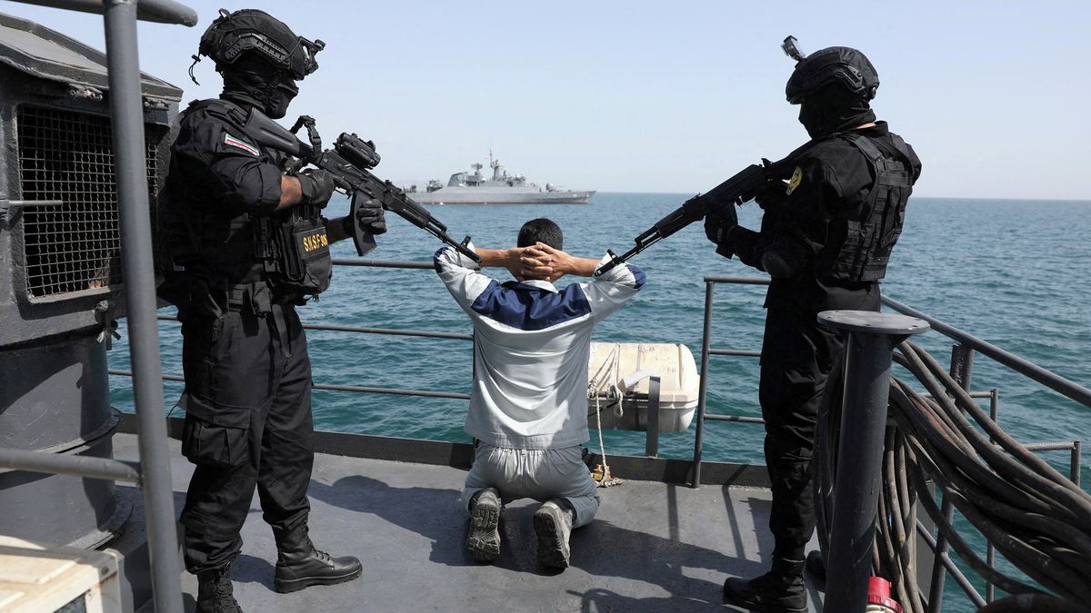 Bílý dům tvrdí, že hrozba z Íránu je akutní. Tajné služby to vidí jinak